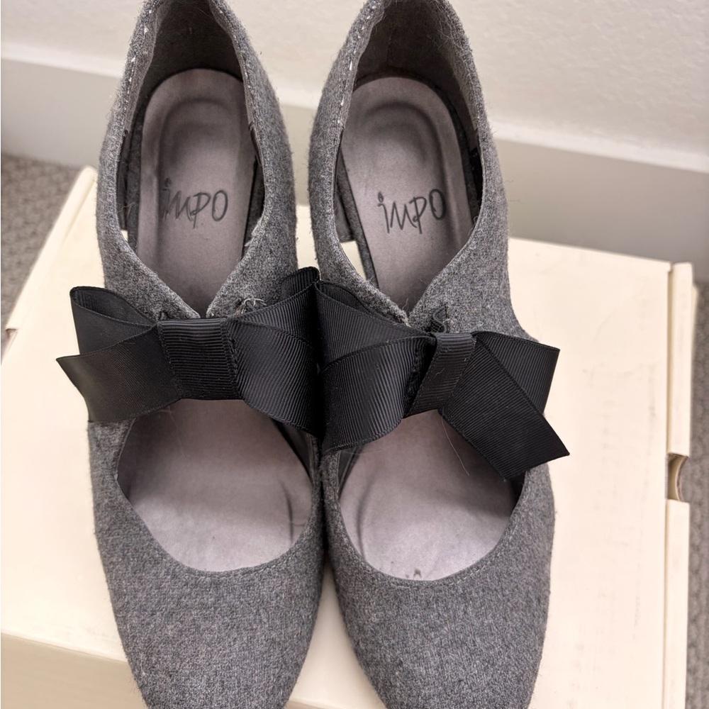Impo Gray Felt Mary Jane Heels with Black Bow
